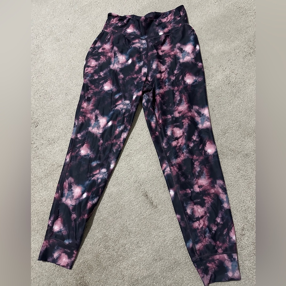 Old Navy Mid-Rise Tapered Jogger Sweatpants